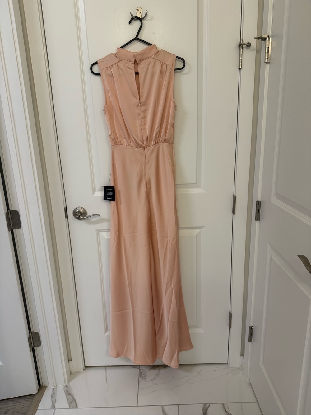 Lulus Satin Peach Maxi Dress High Neck Sleeveless Size XS NWT - Picture 4 of 10